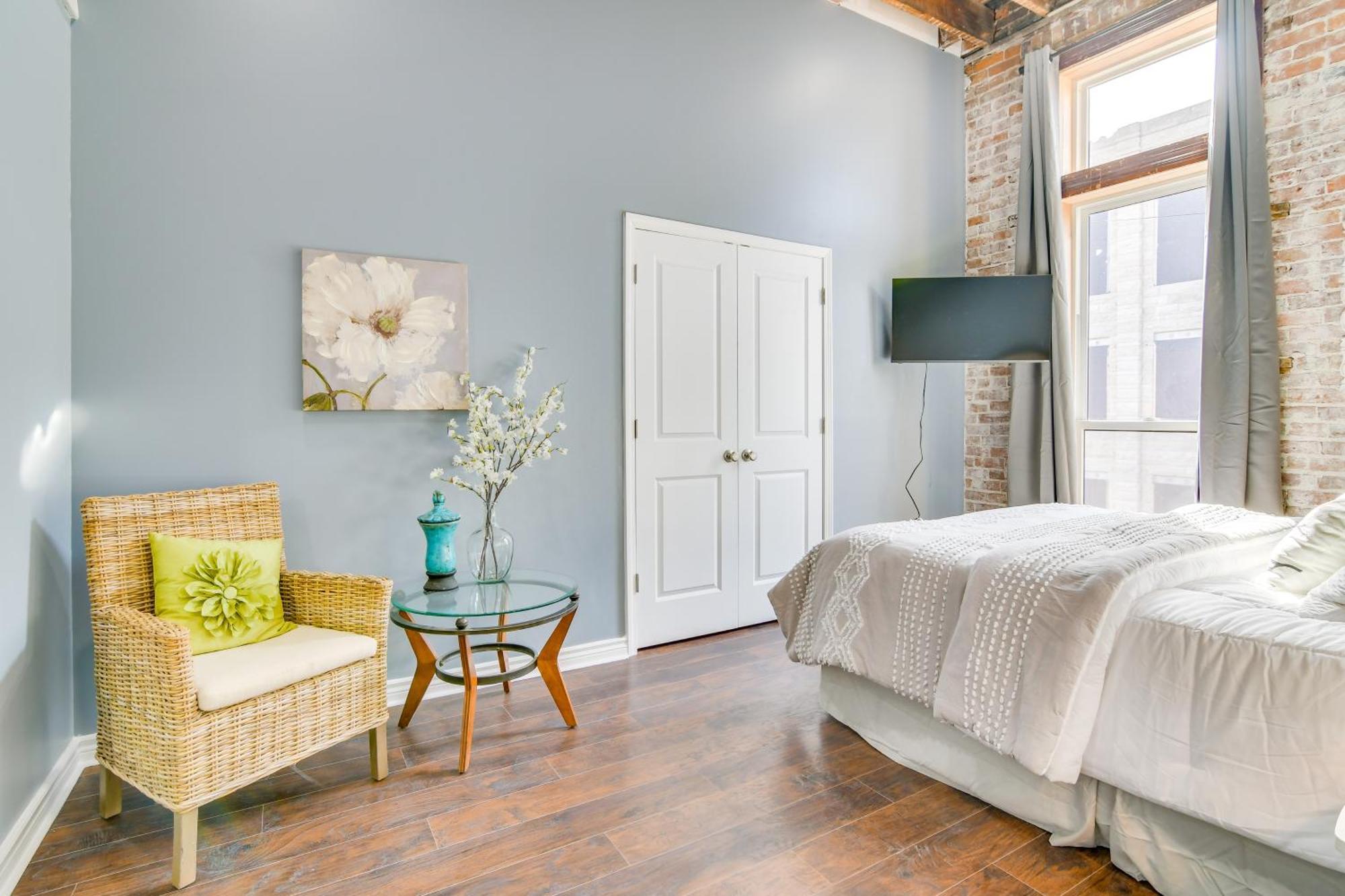 Dtwn Loft In The Heart Of Monett Pets Welcome! ภายนอก รูปภาพ
